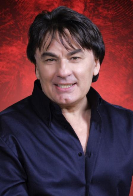 Александр Серов